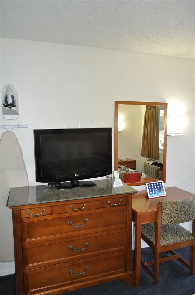 Motel 6-Ventura, Ca - Downtown Εξωτερικό φωτογραφία