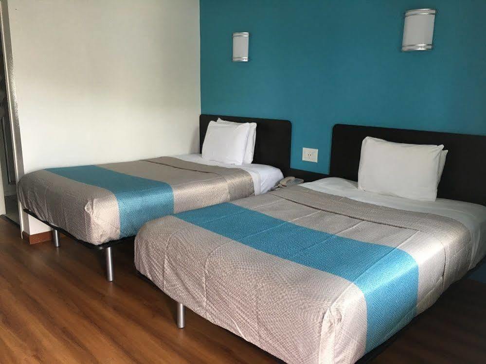 Motel 6-Ventura, Ca - Downtown Εξωτερικό φωτογραφία